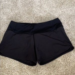 Lululemon shorts size 6